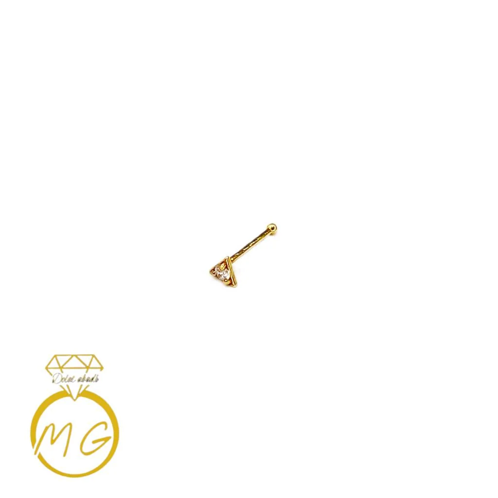 پیرسینگ بینی طرح مثلث